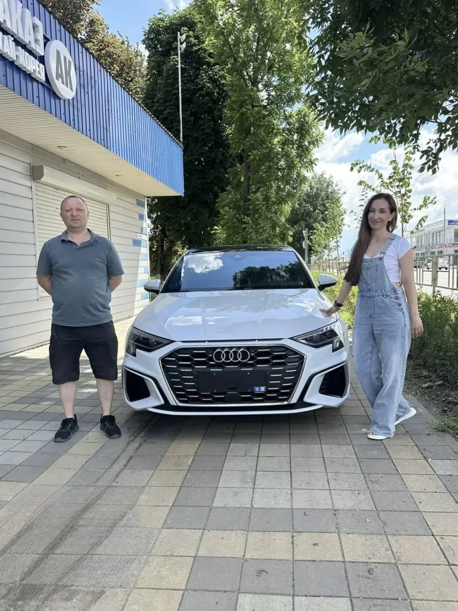 ➡ Выдали Audi A3 Sportback 35 TFSI 2023
Денис и Айше, желаем хорошей эксплуатации 🤝
Спасибо за выбо