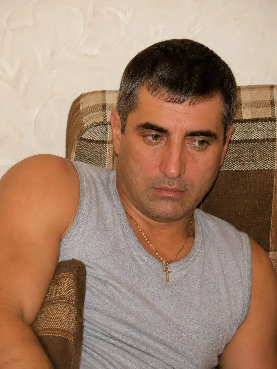 «Баба удобная, квартира своя». Вернулась с работы раньше и случайно услышала разговор 5...