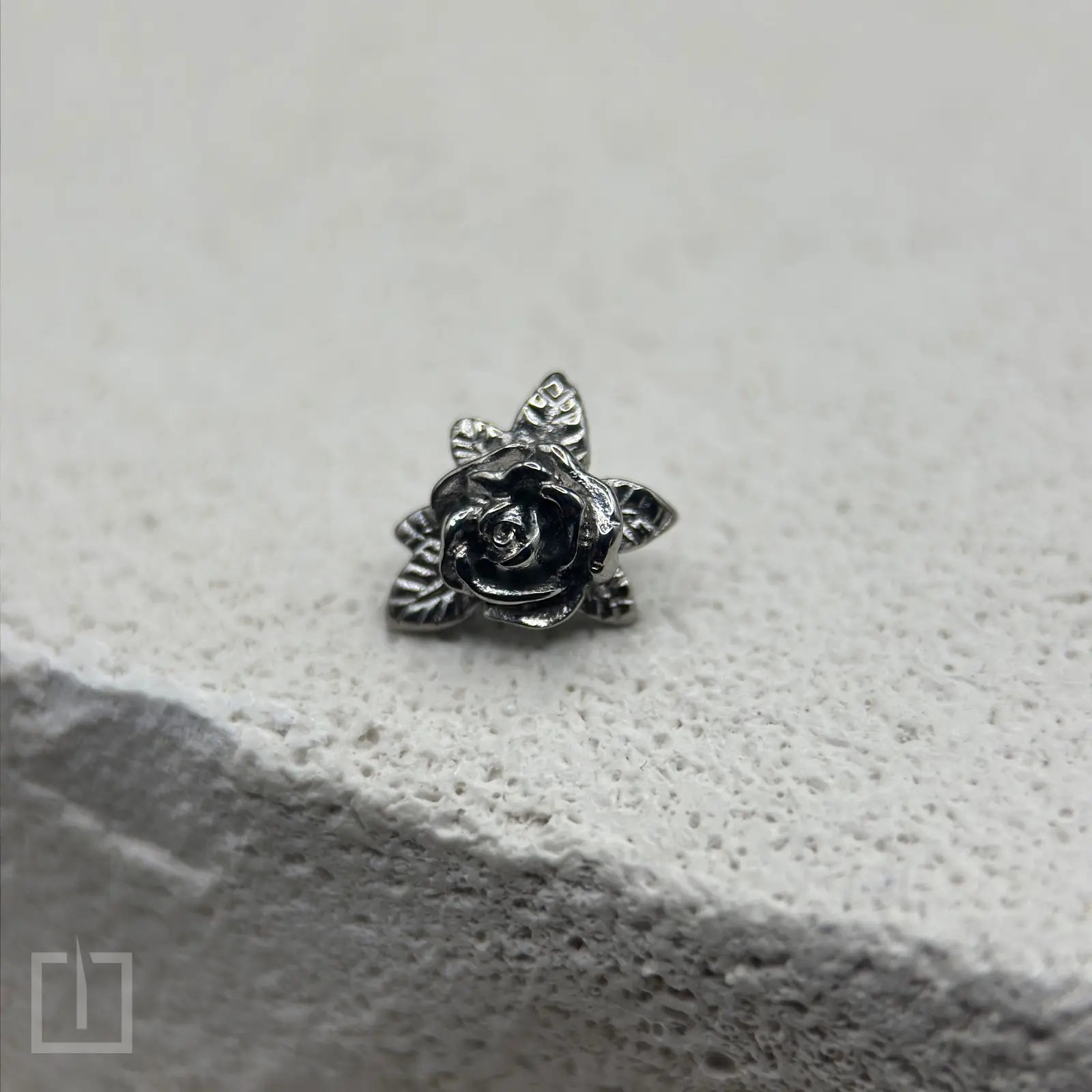 Топ из титана🌹