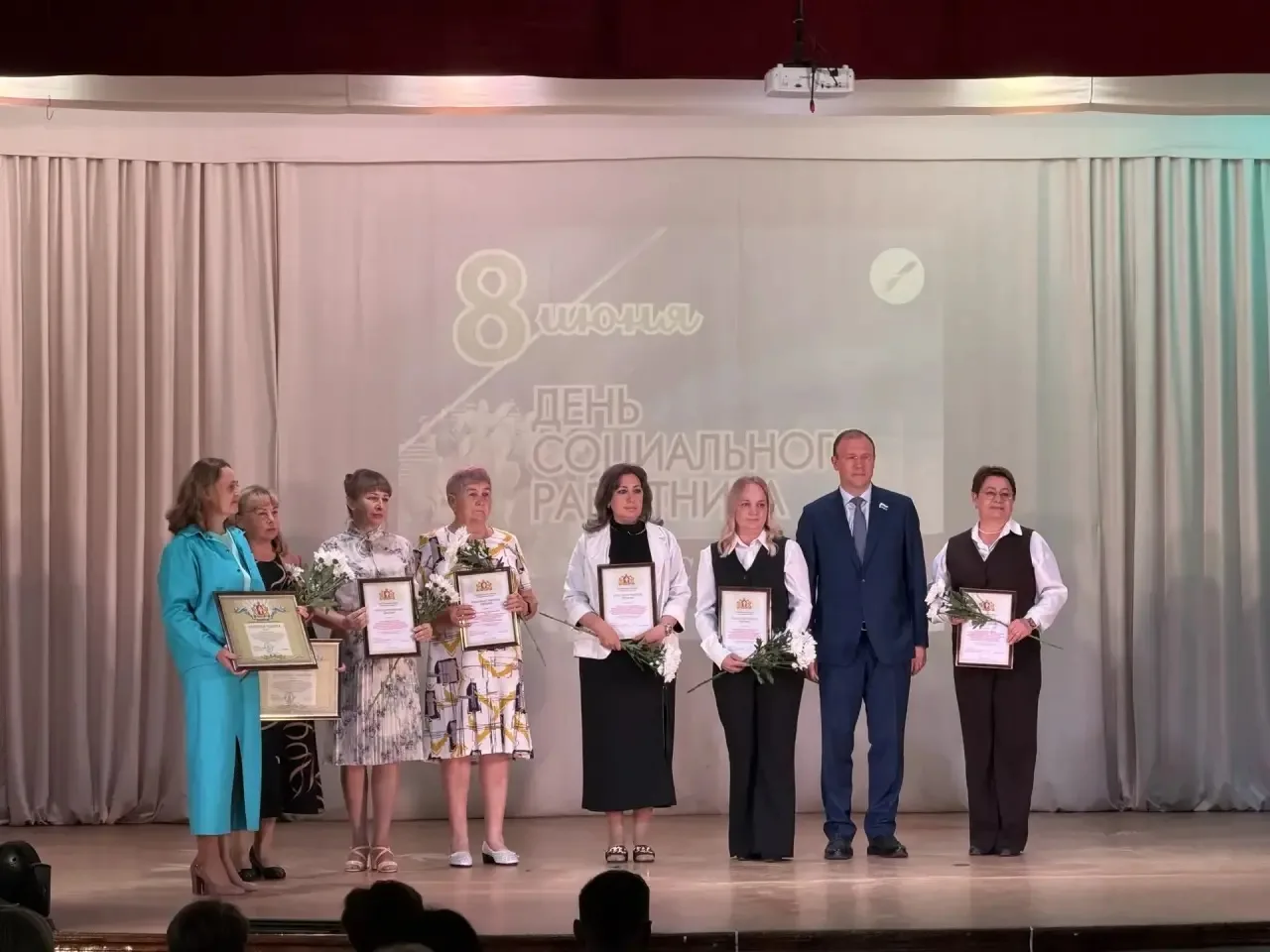 В ходе рабочих поездок по народной программе партии «Единой России» удалось лично в сегодняшний прек