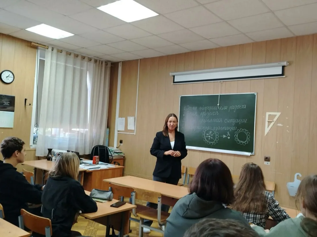"Адаптация первокурсников: как освоиться и не остаться один на один с тревогой"