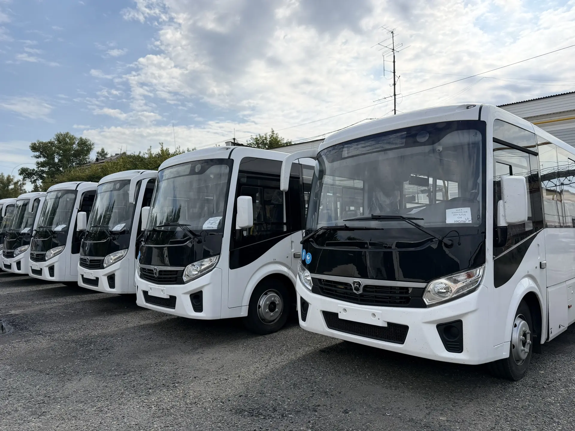 ✅ В Алтайский край уже поступило 48 новых автобусов по нацпроекту «Инфраструктура для ж...