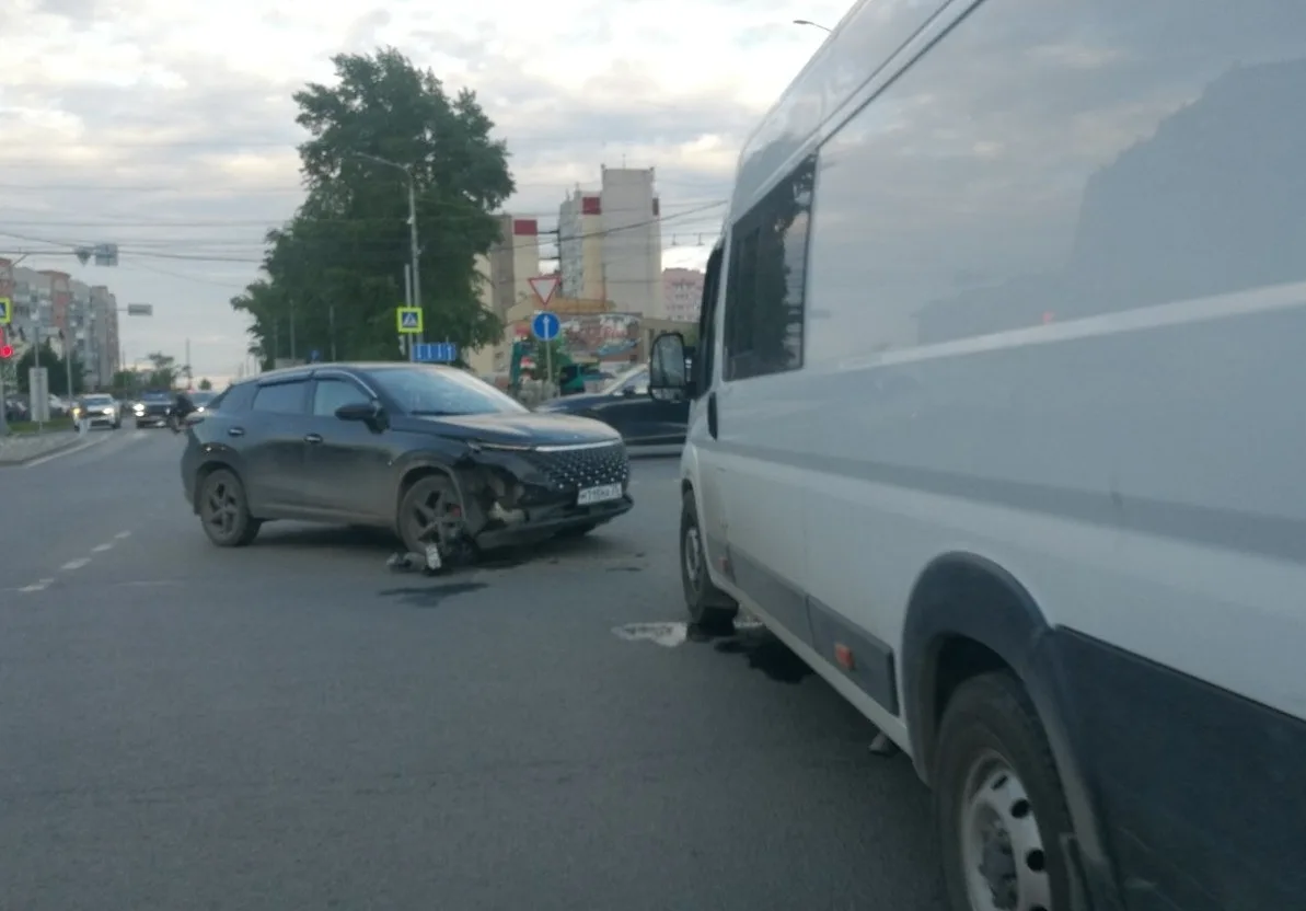 От нашего читателя  Почти каждый день на Пошехонском шоссе в Вологде происходят ДТП. Живу в Бывалове