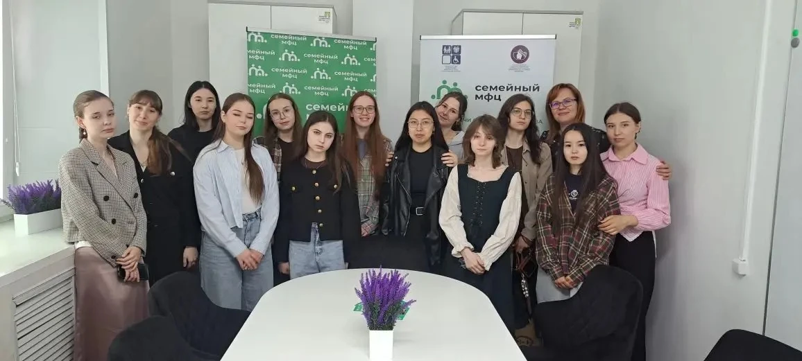 В Кризисном центре помощи женщинам для студентов 1 курса факультета «клиническая психол...