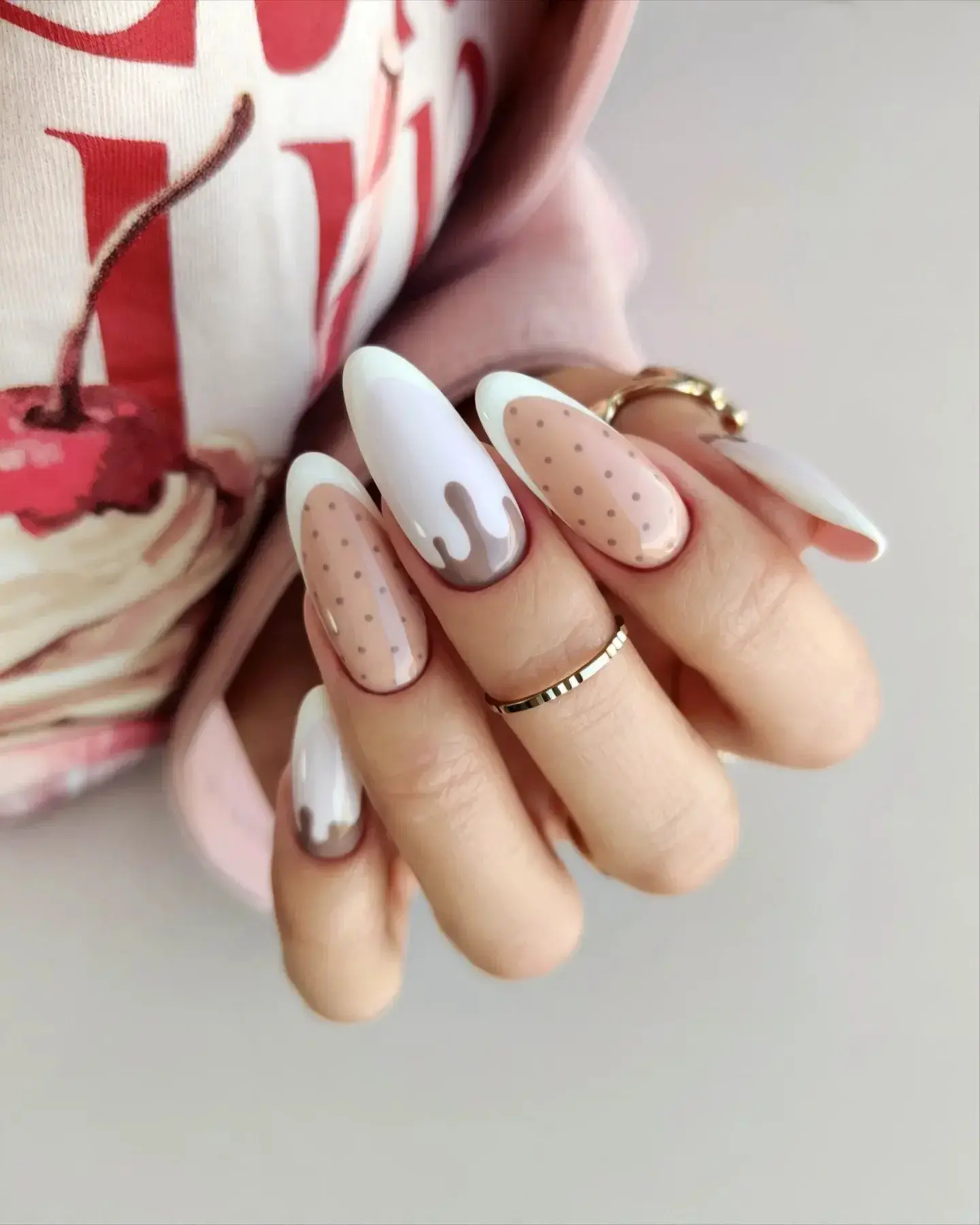🤎🍦🍒

Мастер olootka_nailart

💅 Ногти