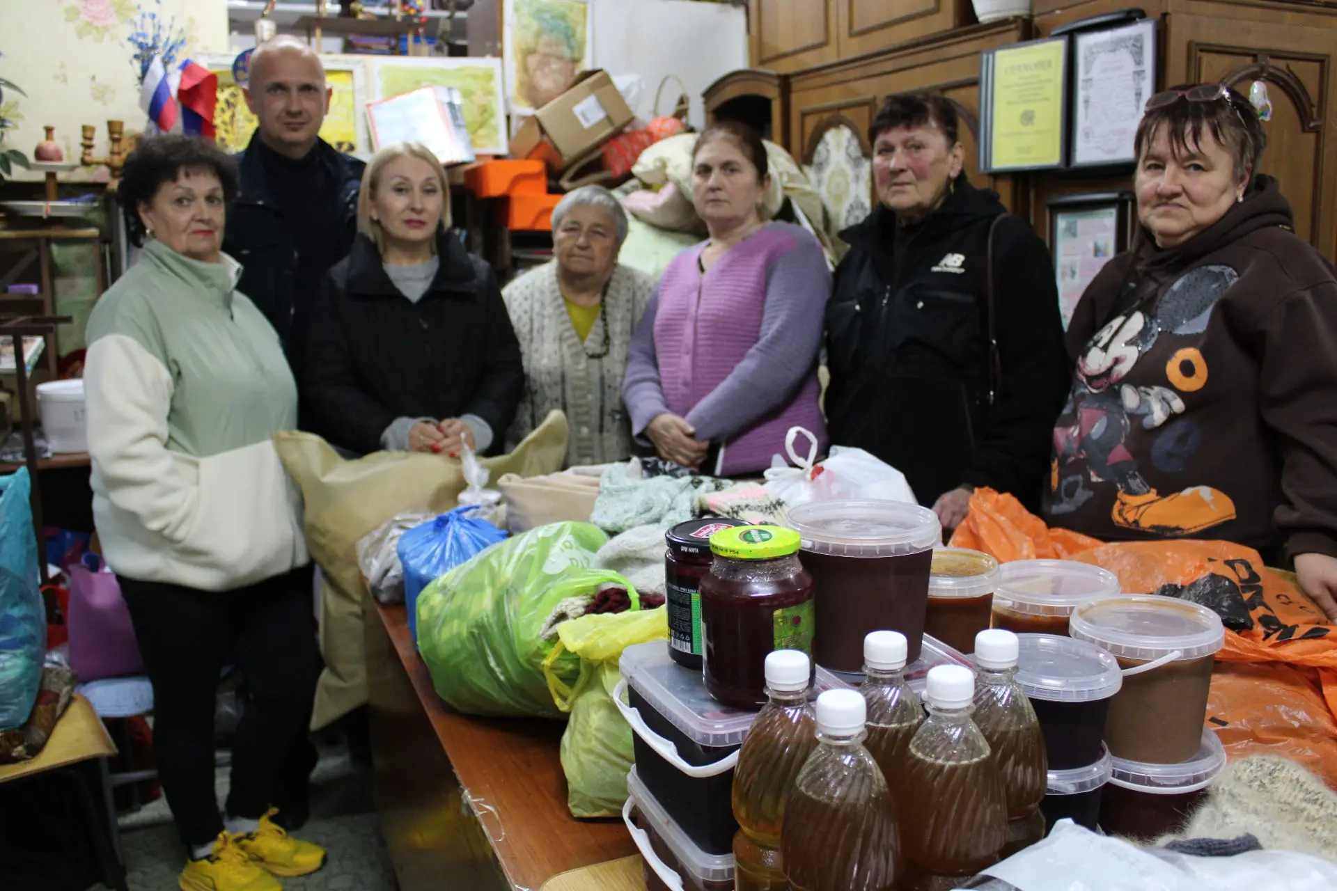 🇷🇺 Вчера заместитель главы администрации Петр Федоров встретился с родными ребят, пог...