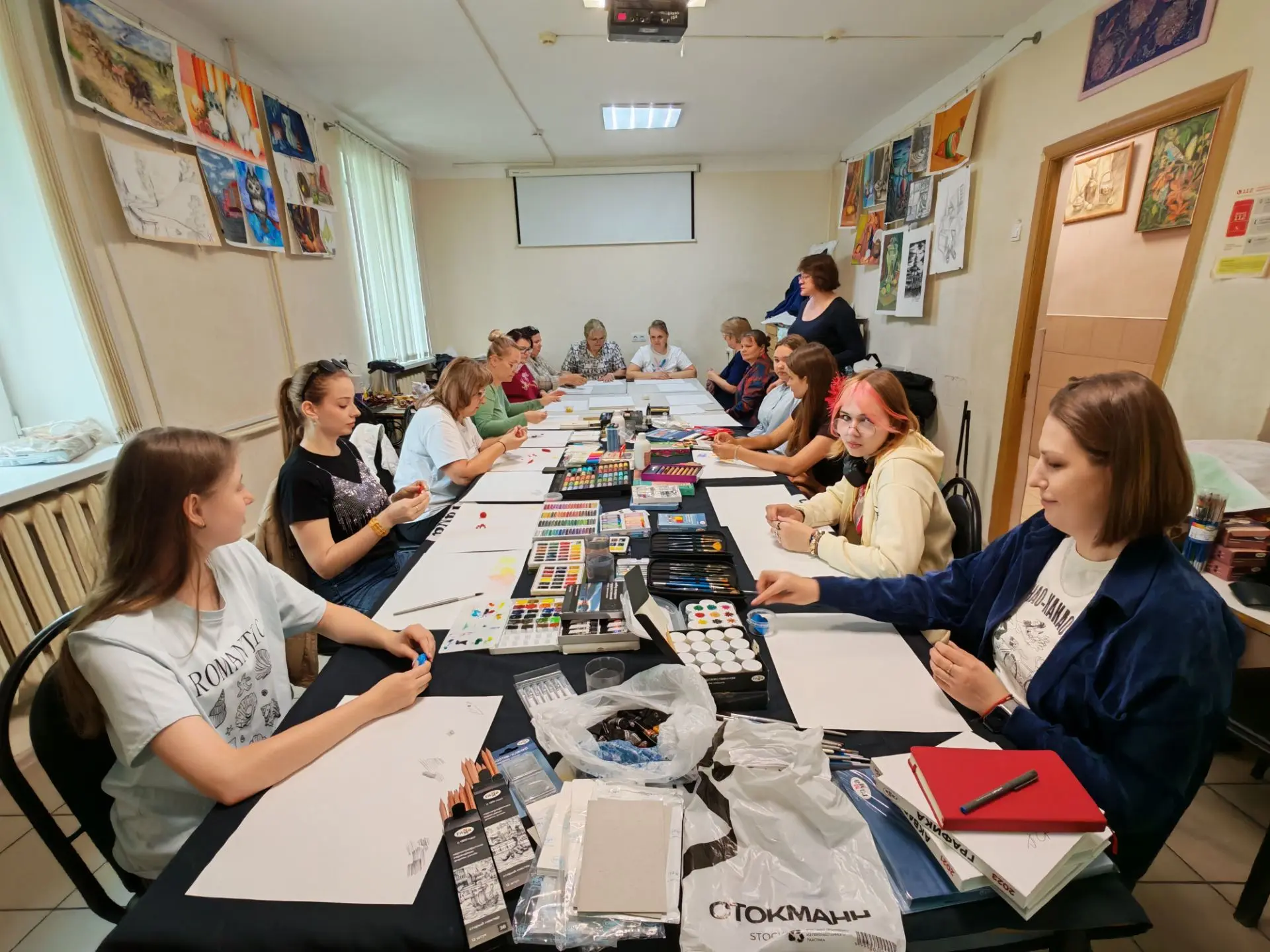 🎨 Творческий мастер‑класс от «Гаммы» в Центре «Ровесник»!