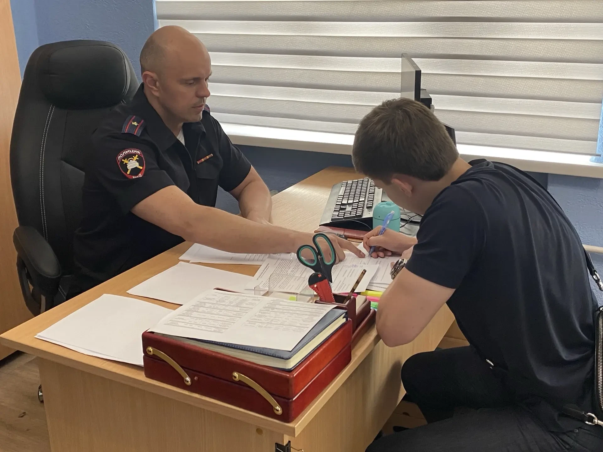 🚔Еще два участника свадебного кортежа 20-ти лет на «БМВ» и 21-го года на «Тойоте Камри» привлечены 