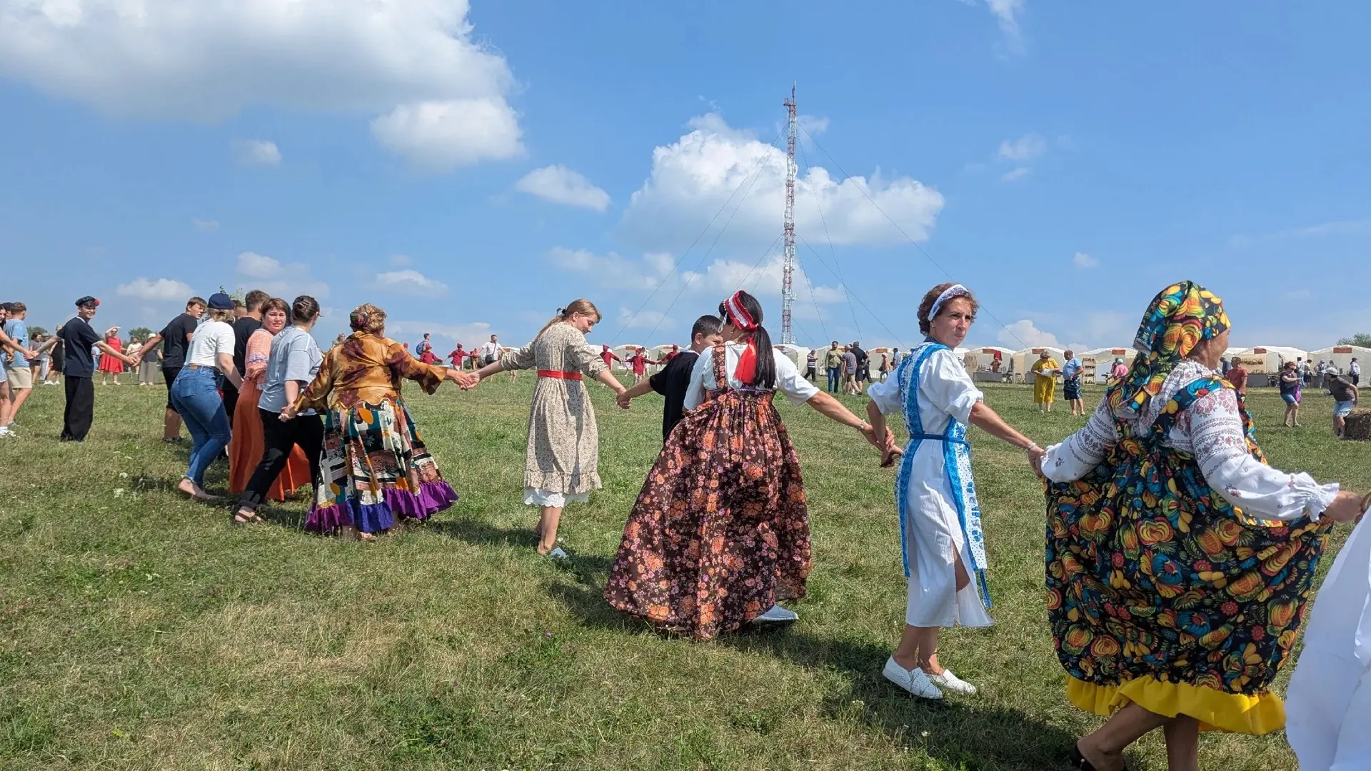 И погода на Шукшинских, как видите, 🌞!