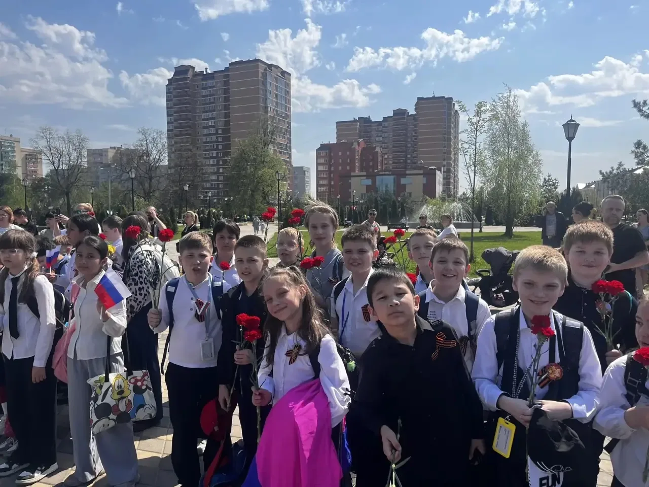В рамках «Марафона Победы» патриотическая акция «Я помню!» Корпус 3, на улице Строителей д. 2