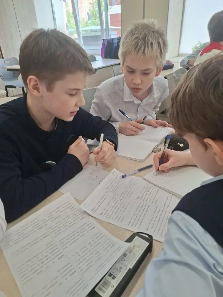 🧮На прошлой неделе в нашей школе состоялось яркое  событие — интеллектуальная игра «Математическая к