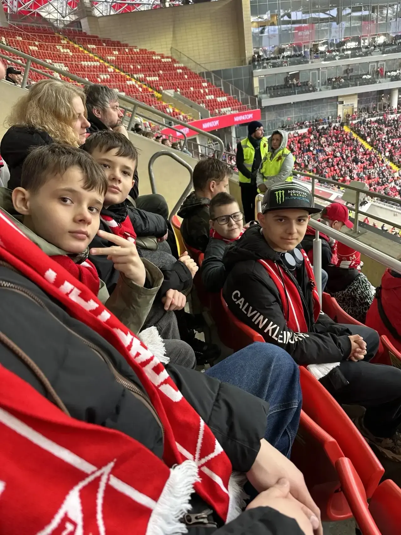 ⚽️ Руководитель школьного спортивного клуба «Торпеды» Александр Юрьевич Темнов рассказы...