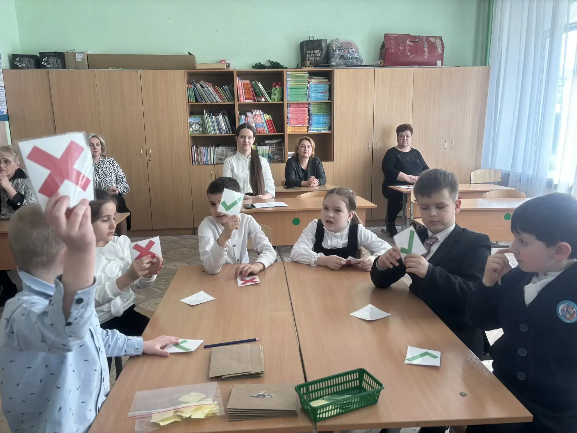 Школа — это пространство для творчества и роста! ✨  25 марта наша начальная школа превратилась в нас