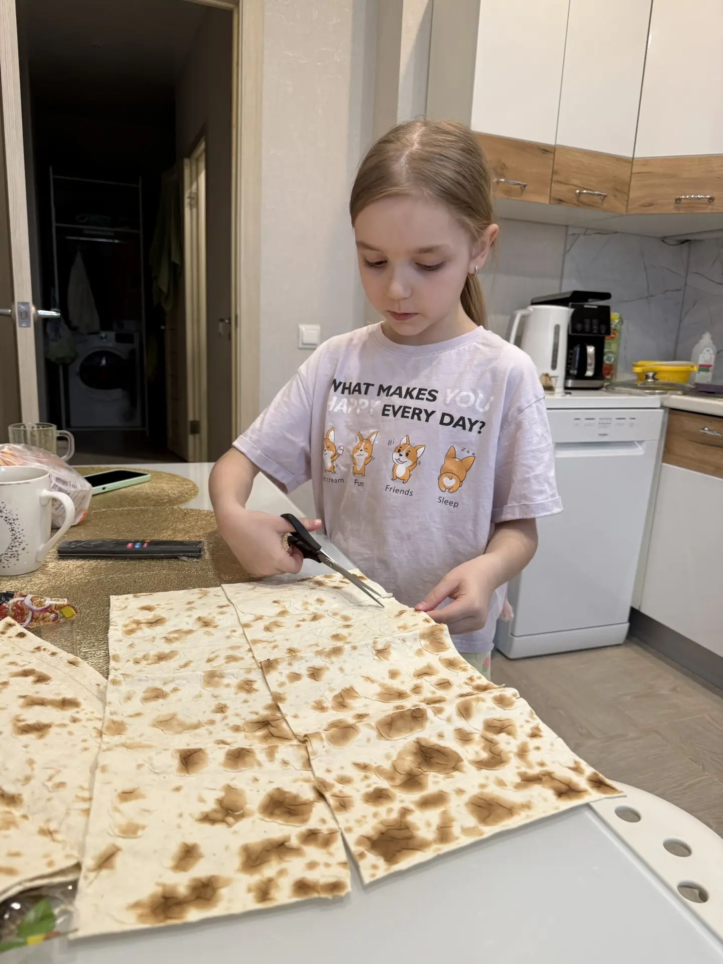 Рулетики в лаваше 🥰  Между прочим:низкокалорийный и белковый вариант (сытно) 🧀  Берем: *лаваш *сыр *