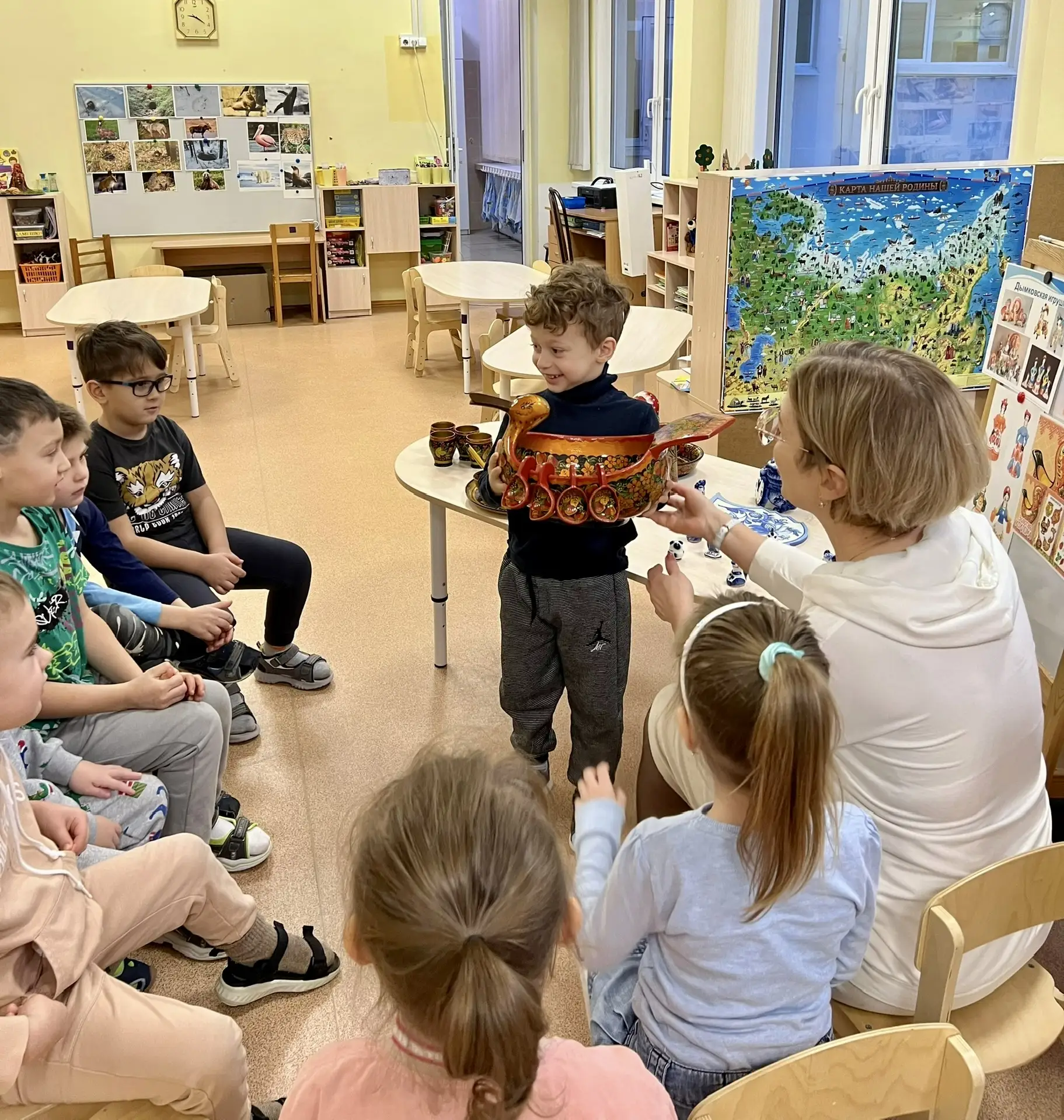🖼️В рамках приобщения детей к искусству и культуре, в нашем саду запущен цикл занятий ...