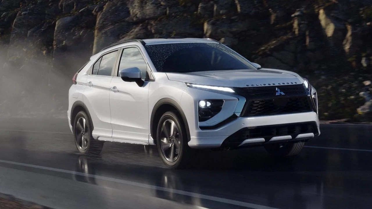 🔩 Новая альтернатива «китайцам»: в России появился добротный кроссовер Mitsubishi япон...