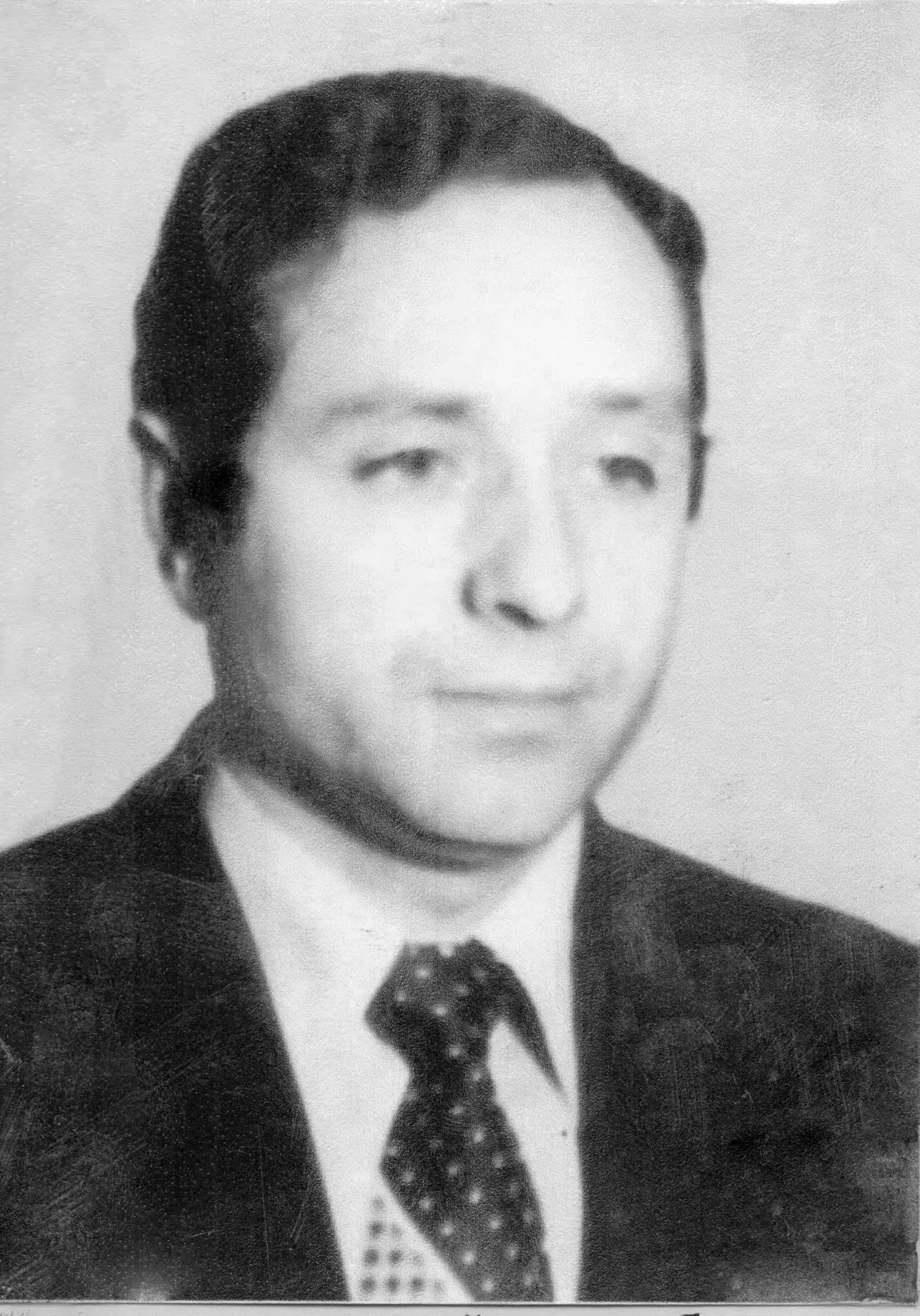 Поздравляем с 80-летним юбилеем Виктора Михайловича Колесникова!

Сегодня мы от всего сердца поздрав