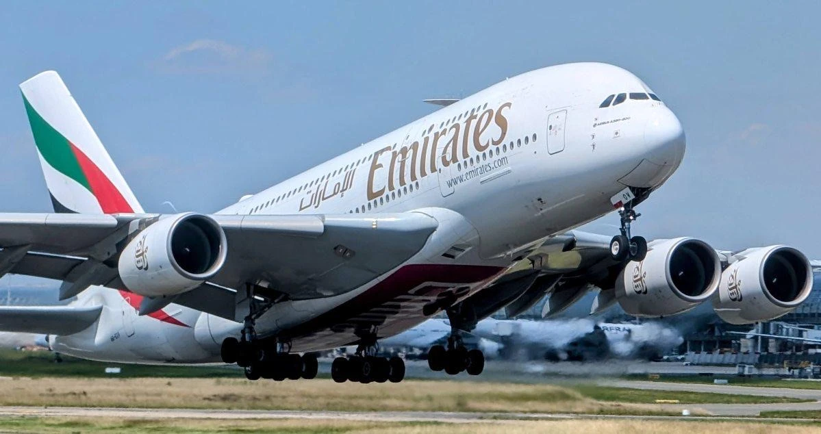Пассажирам Emirates начали дарить билеты на развлечения в Дубае общей стоимостью 535 ди...
