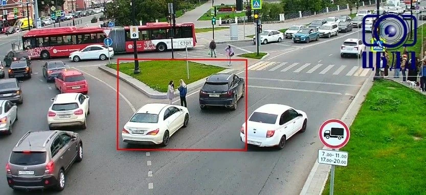 Новый день — новое ДТП на площади Гайдара