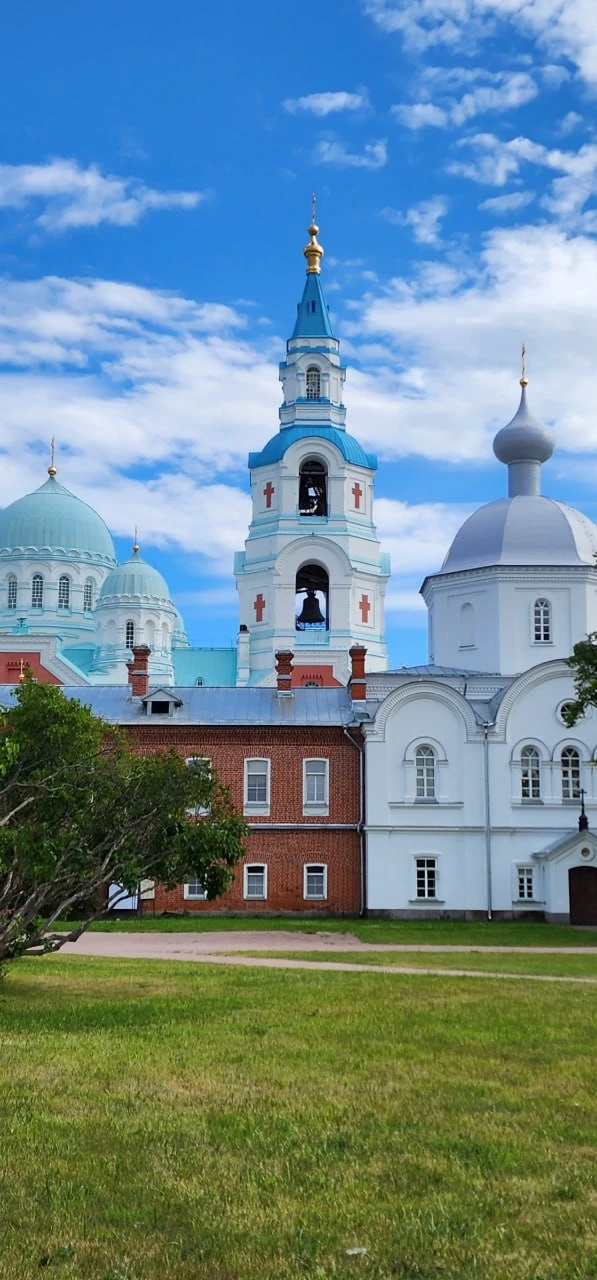 💙 Взгляд изнутри: Петербургские сезоны «Лебединого озера»