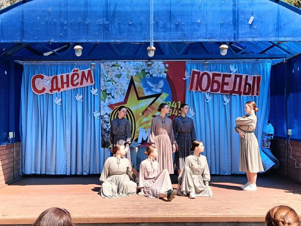 ✨ Благотворительная акция «Мы вместе»✨  В преддверии 9 Мая наши творческие активисты Студенческого С