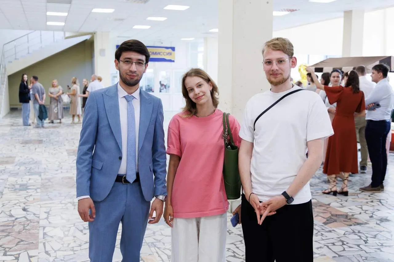 Настоящая жизнь МГРИ прячется в кадрах, которые не планировали публиковать. Мы посмотре...