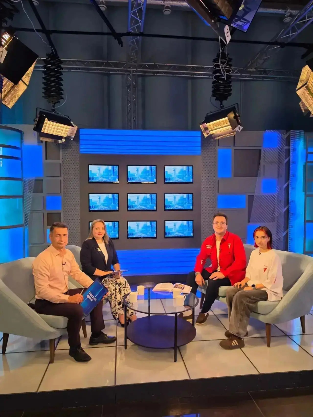 Первые в эфире: победитель конкурса «Первые строки» - гость  «Доброго утра» на ГТРК!

Сегодня утро ж