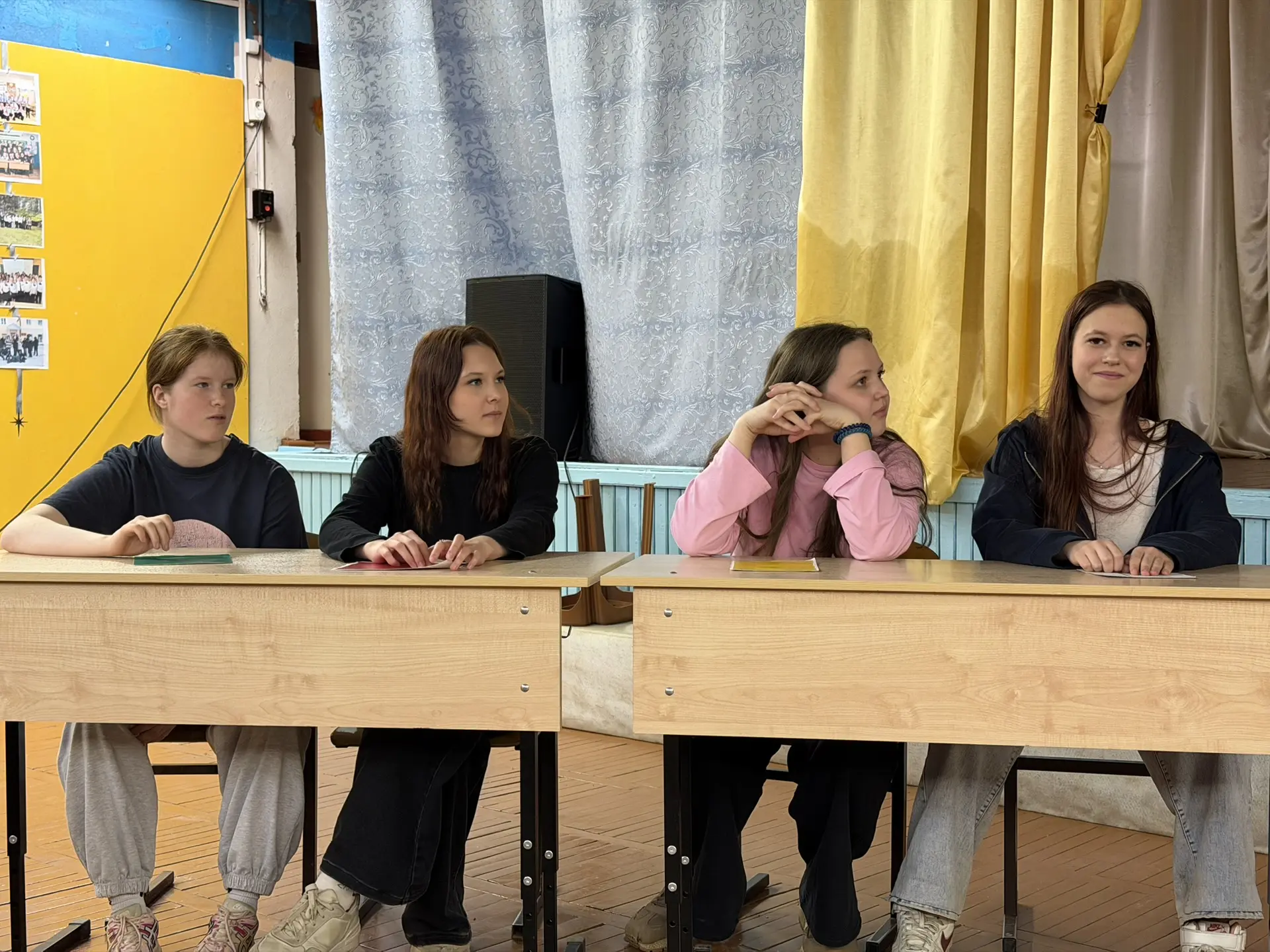 Интеллектуальная игра «Эрудит дуэль».  6 мая в актовом зале школы собрались самые начитанные, быстры