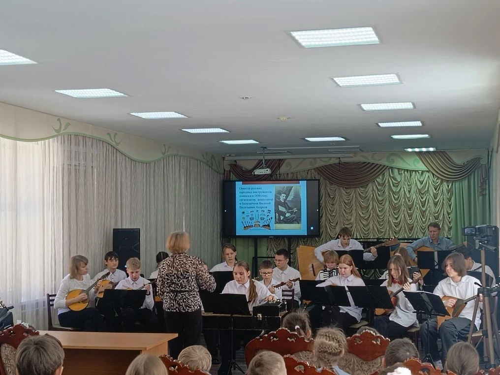 Первое знакомство с искусством: первоклассники в гостях у Детской школы искусств       В четверг уча