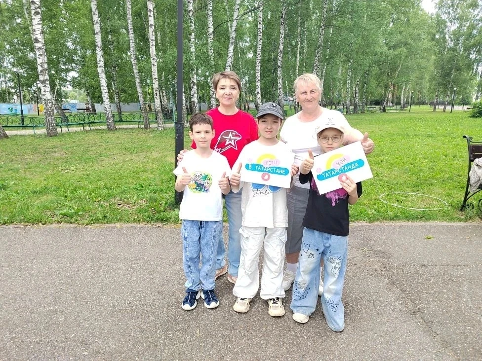 Сегодня в рамках республиканского проекта «Лето в Татарстане» педагоги МБУ ДО «Дом Юнармии» ЕМР РТ п