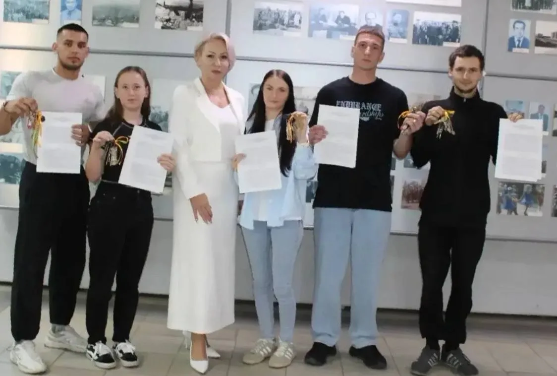 Шестеро сирот из Темрюкского района получили жильё