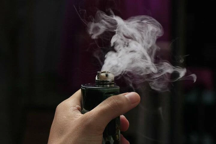 😢В Приморье ymеp 13-летний школьник, предположительно, от kуренuя вeйпа

В Уссурийске с признаками 