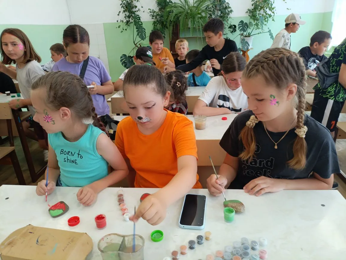 🎨 Сегодня наш лагерь дневного пребывания👧👦 «Планета детства» 👦👧превратился в настоящую Страну Т