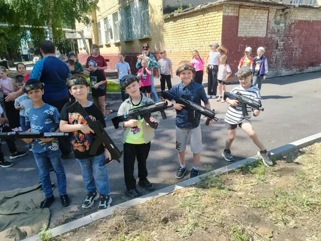 В рамках сетевого взаимодействия МОУ «СОШ 82» и учебно- методического центра «АВАНГАРД»...