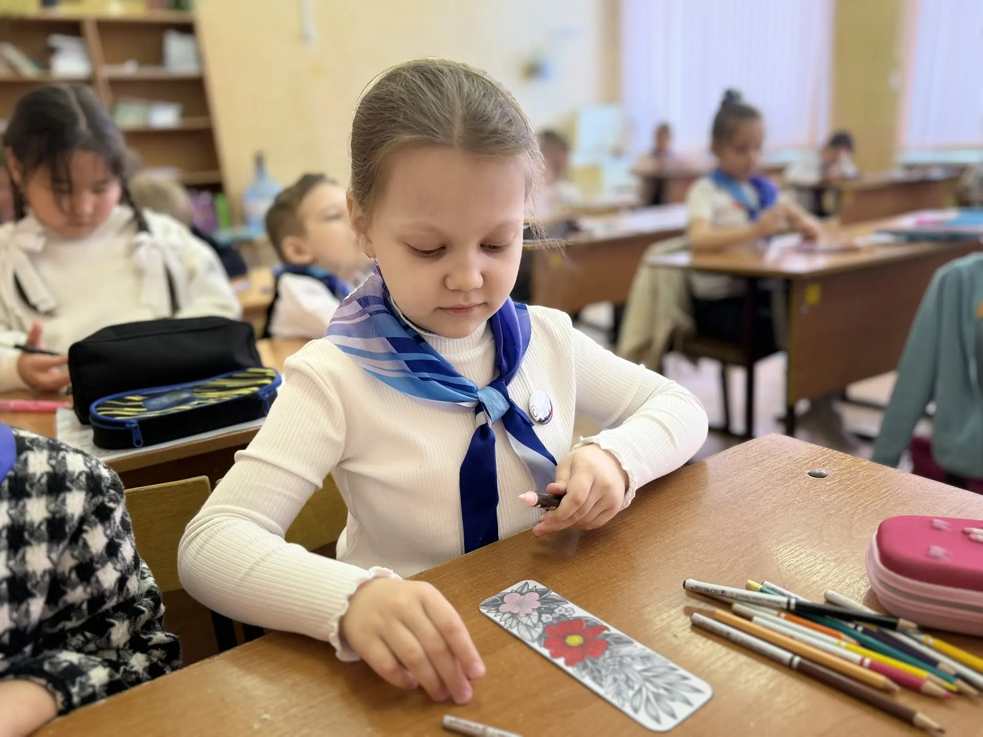 Книга -лучший подарок, особенно если к ней прилагается частичка души  Международный день книгодарени