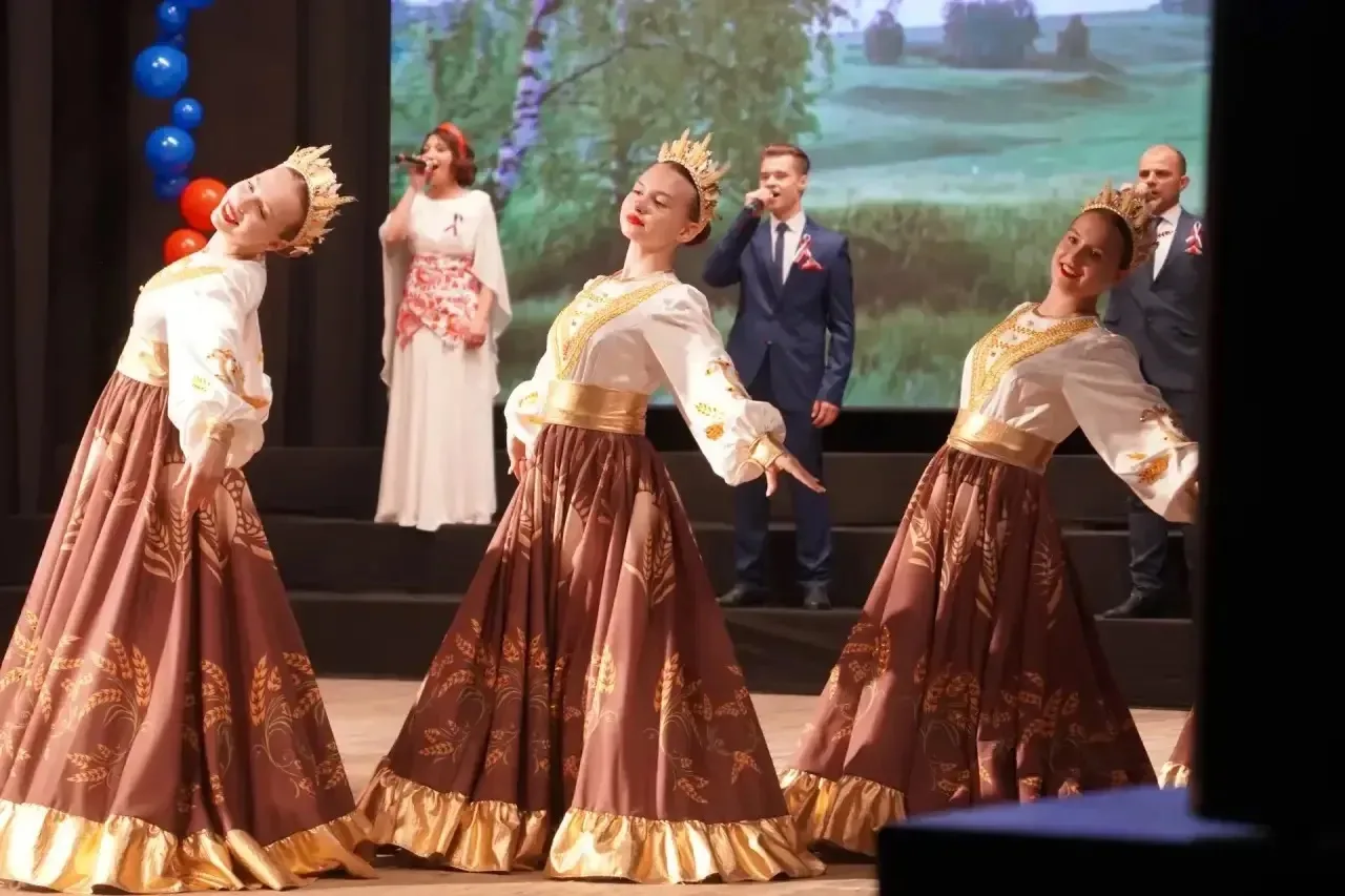 Праздничный концерт ко Дню России