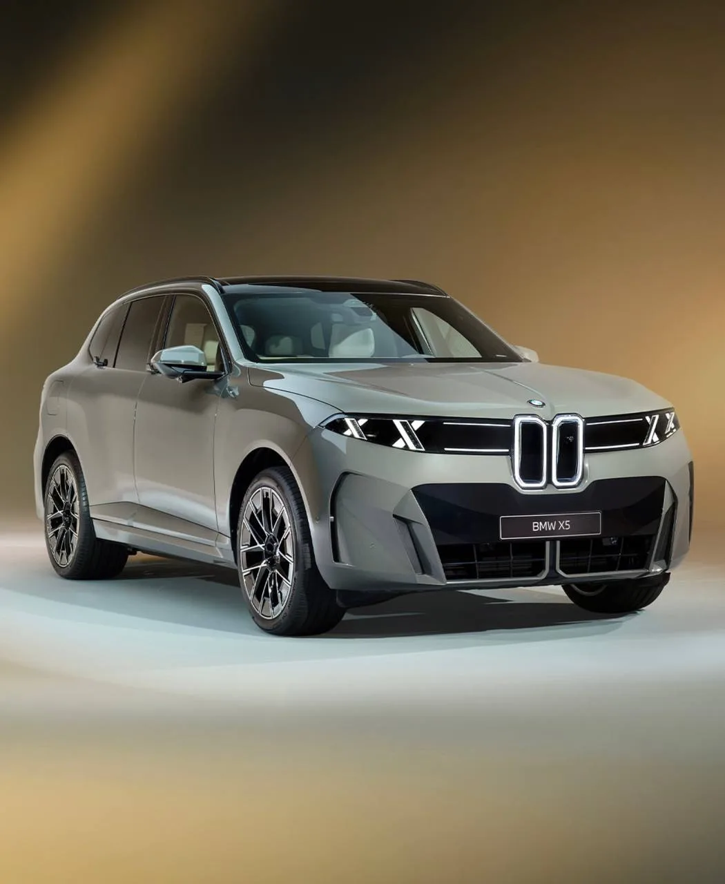 👾 BMW только что представила X5 пятого поколения 💎