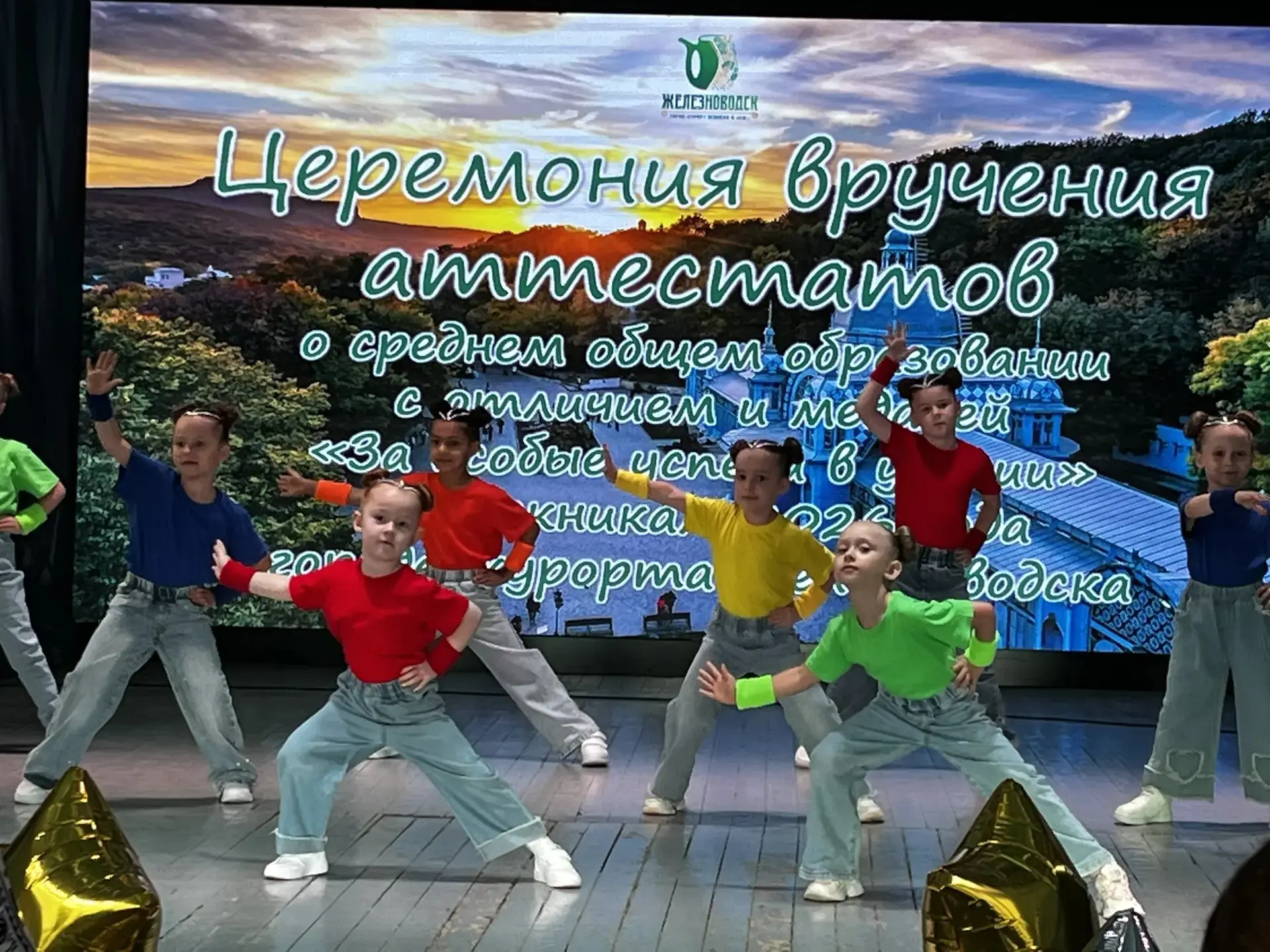 Особенные дни, наполненные трепетом и гордостью, наши юные воспитанники, дошколята, с неподдельной р