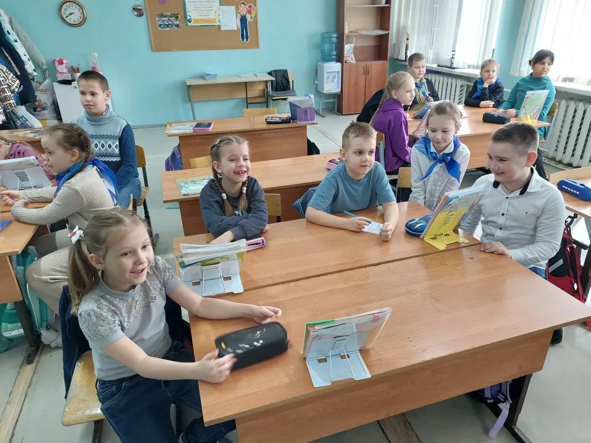 🎉 Как насыщенно и ярко прошла наша предметная неделя в 1б! 🎉  С 15 по 19 ноября мы окунулись в мир л
