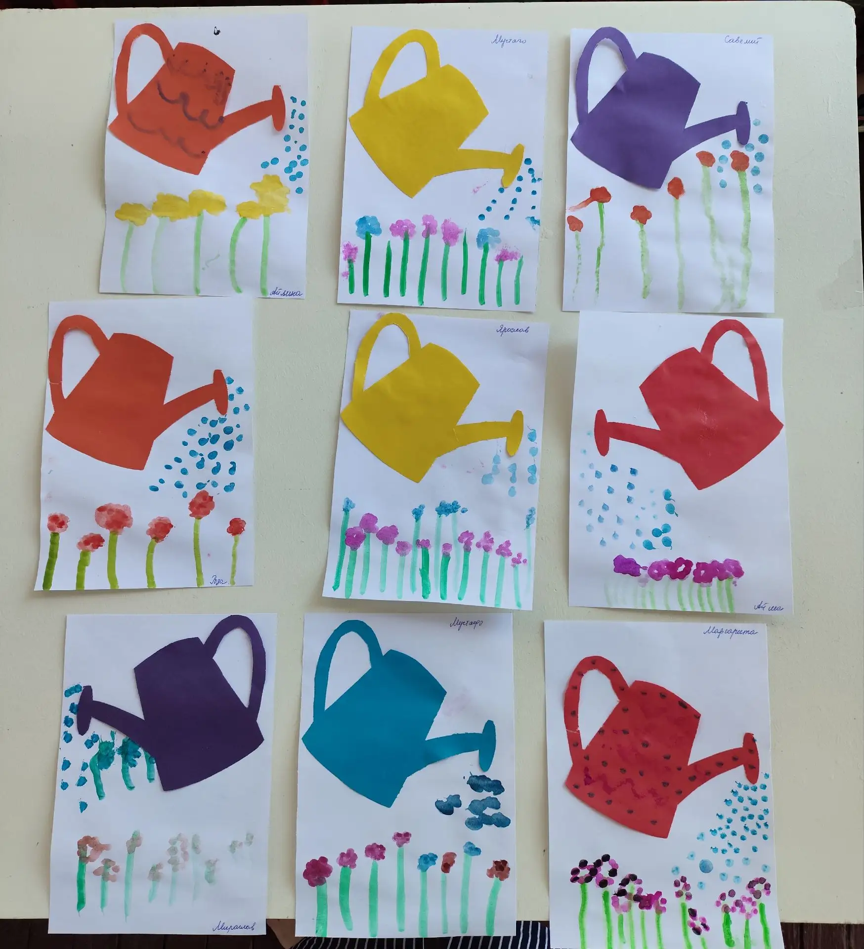 ️️🎨🖌️✂️Увлекательное занятие в старшей группе на свежем воздухе🌞.
🌷🌺🌹Летние цветочки🥀🪻💐

✅Ц