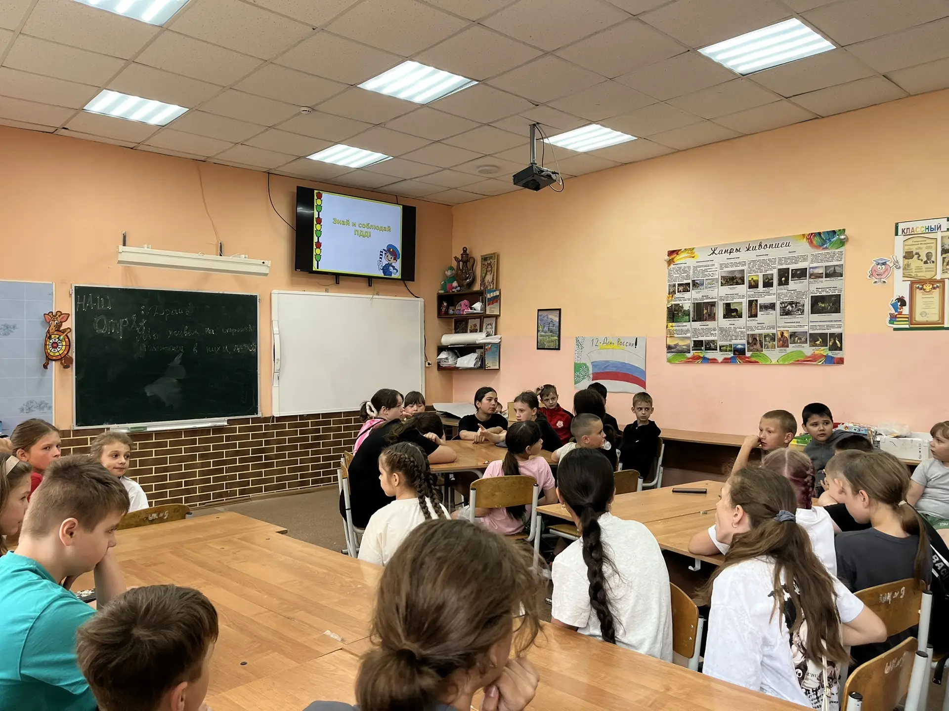 🚦 Сегодня в нашем лагере прошла мозговая атака — викторина по правилам дорожного движения! 🔥

Ребя