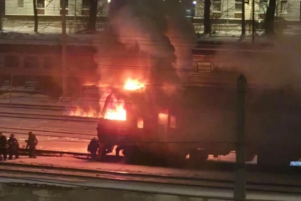 В Петербурге задержали 20-летнего подозреваемого в поджоге электрички