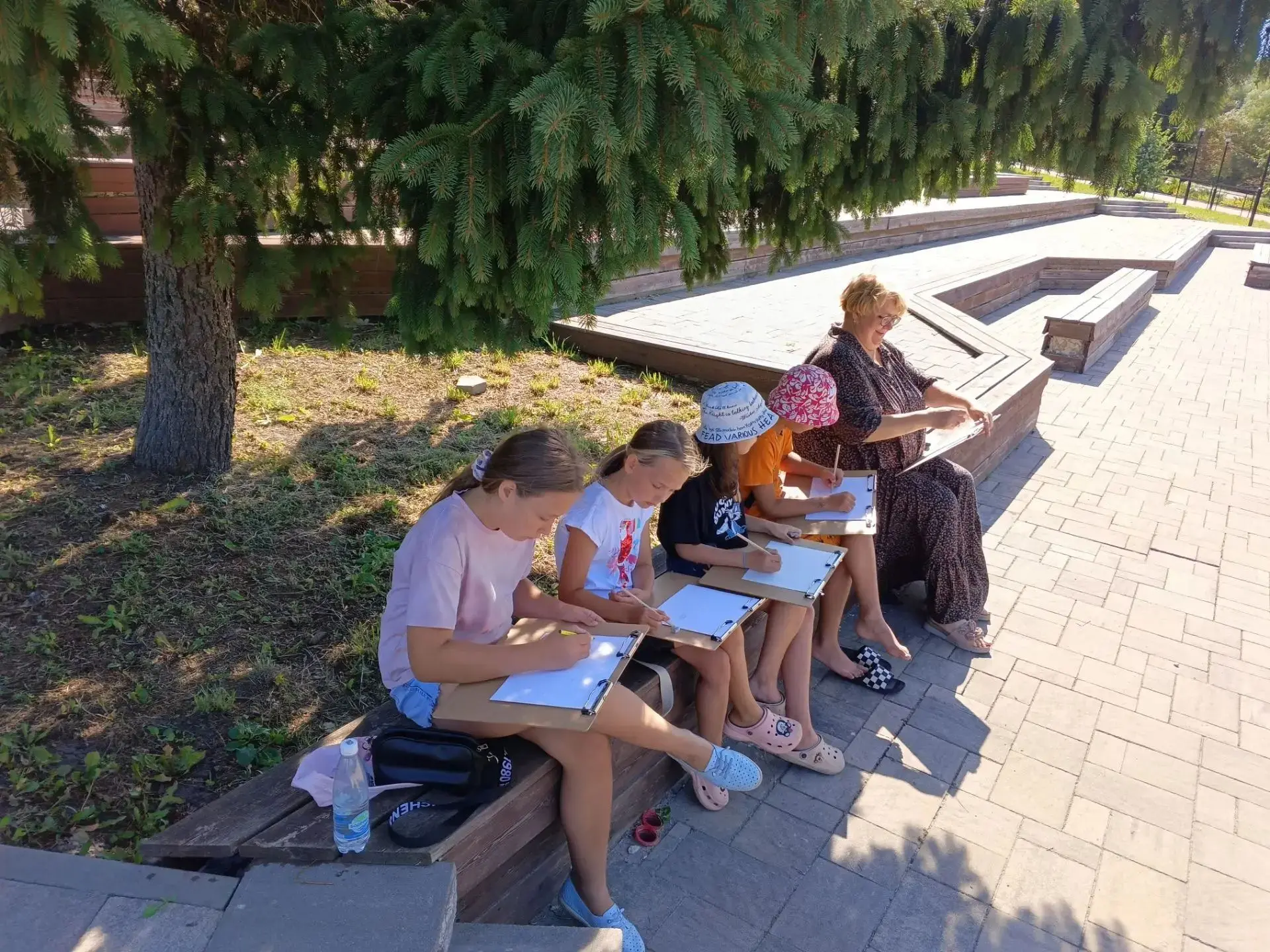 🎨Сегодня преподаватель отделения изобразительного искусства Парфенова Людмила Сергеевн...