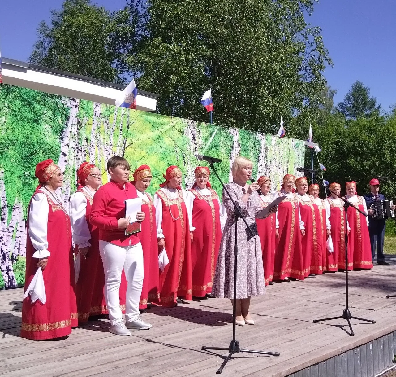 🎉Многодетные семьи Архангельска награждены специальными дипломами «Признательность»