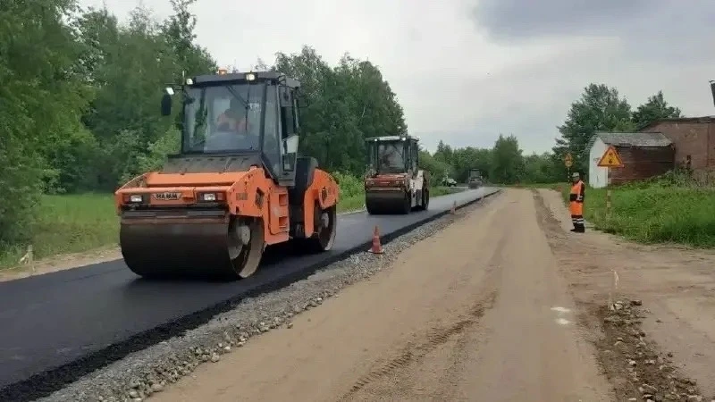 ❗️Ремонт дороги Сокол – Обросово выполнен на 80%

В Вологодской области продолжается обновление доро