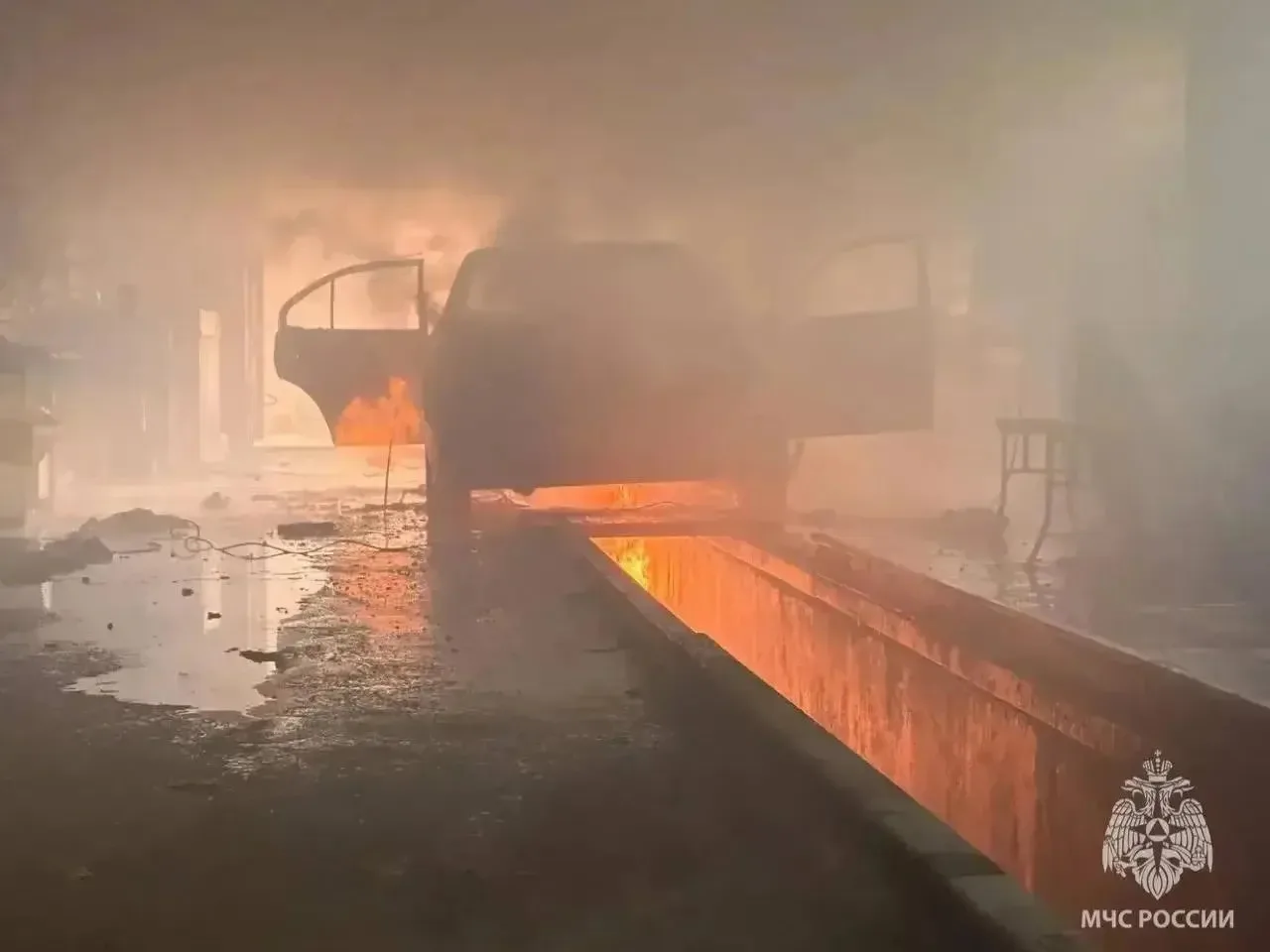 🔥Иномарка сгорела в Ельце
