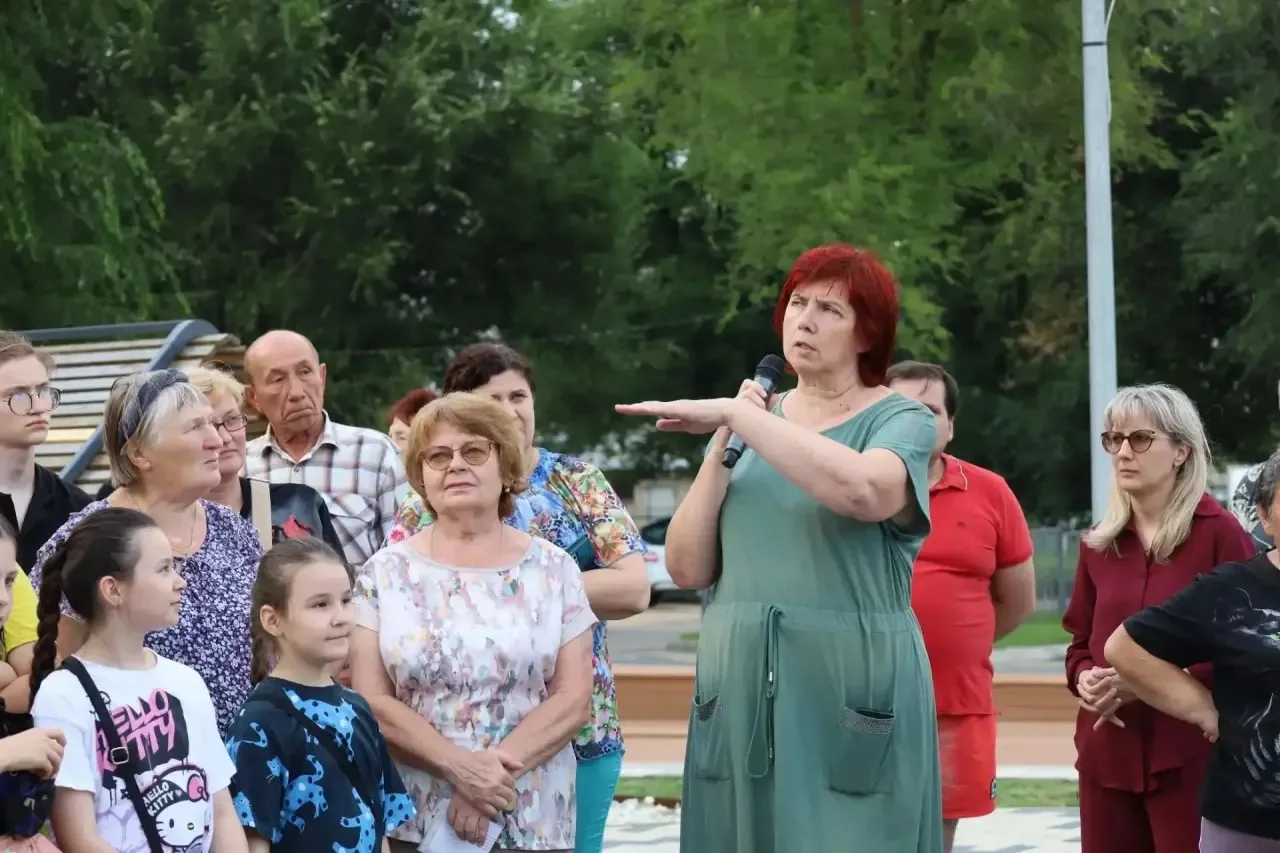Сегодня вечером встретился с горожанами, проживающими в микрорайоне школы № 31, вблизи ...