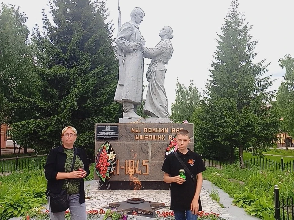 День памяти и скорби 

🇷🇺 22 июня — День памяти и скорби, день начала Великой Отечественной войны.