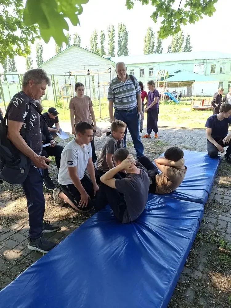 🏅 На стадионе Уваровщинской школы — фестиваль ГТО!  21 мая на стадионе Уваровщинской школы состоялся