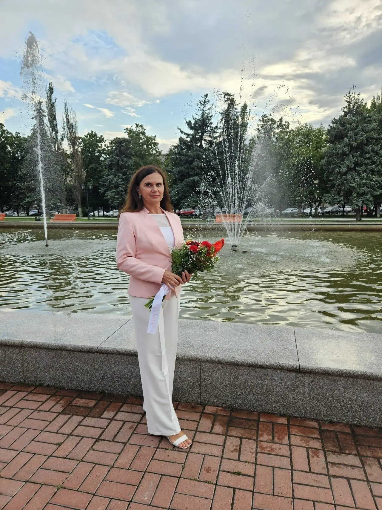 💐🎉 Драйв, ритм, победа!
🌟 С днем рождения, наша несравненная💃 Лолита Григорьевна Тонерян, тренер